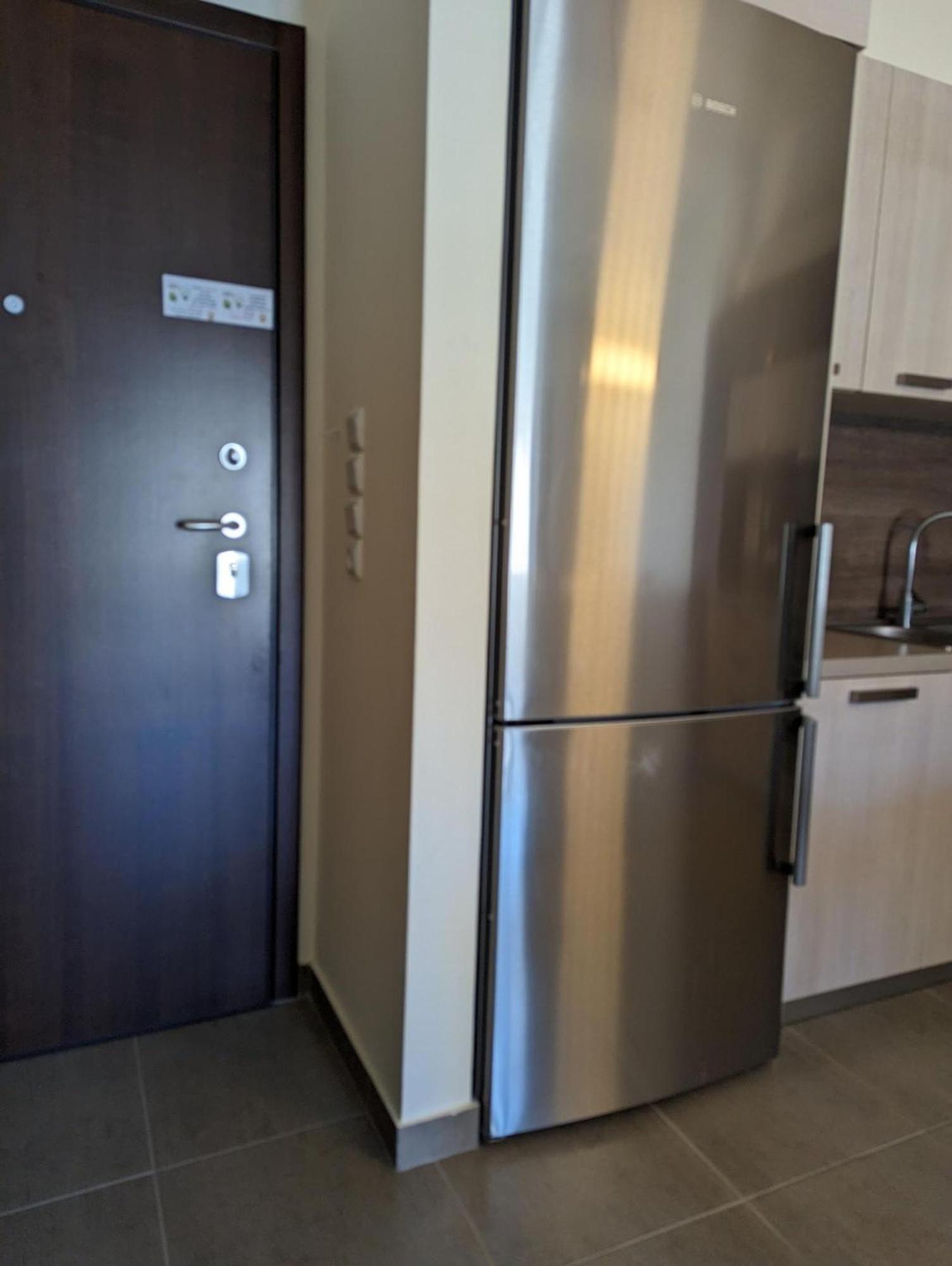 Samaras Apartments In Kaména Voúrla Eksteriør bilde