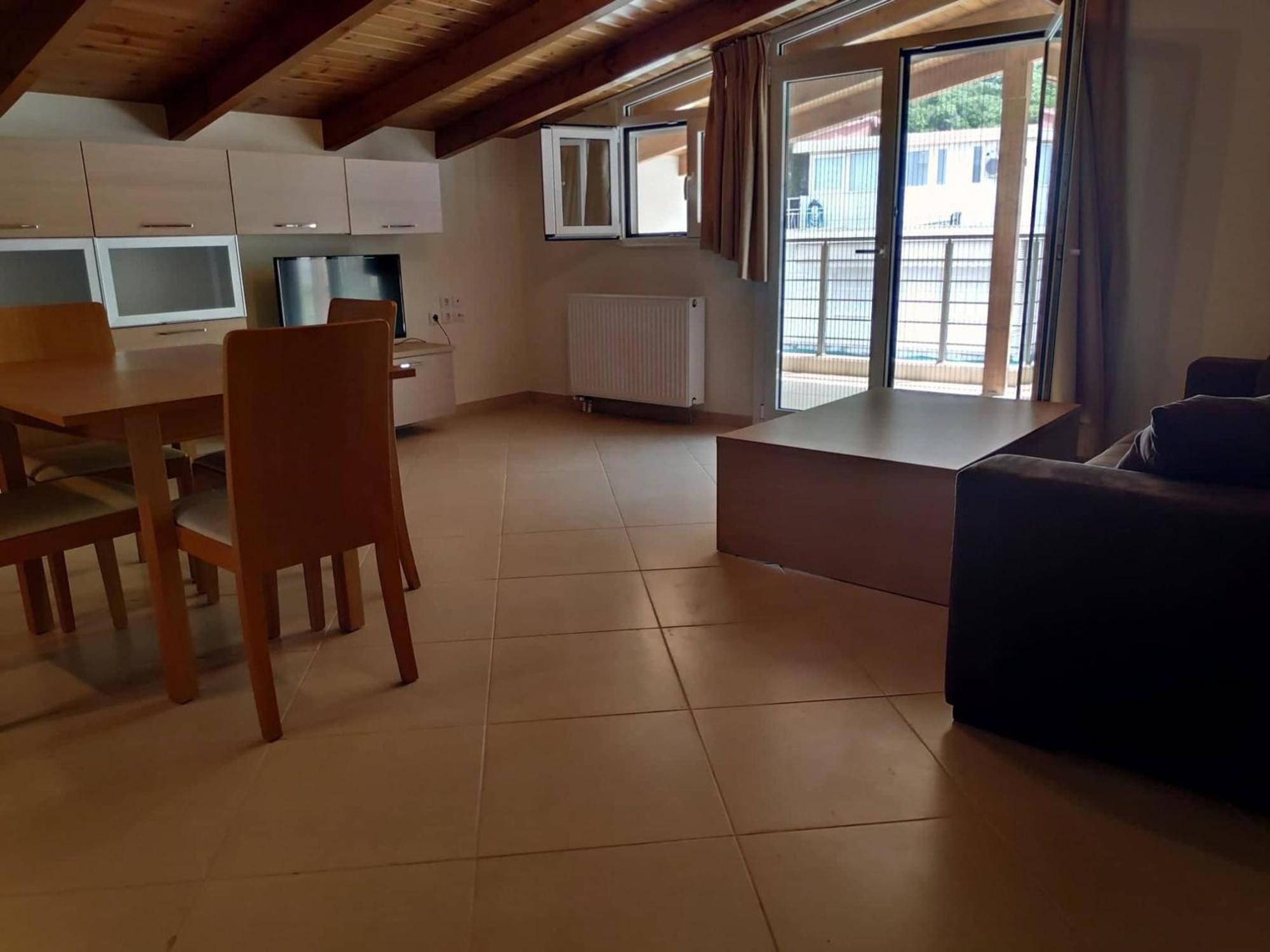 Samaras Apartments In Kaména Voúrla Eksteriør bilde